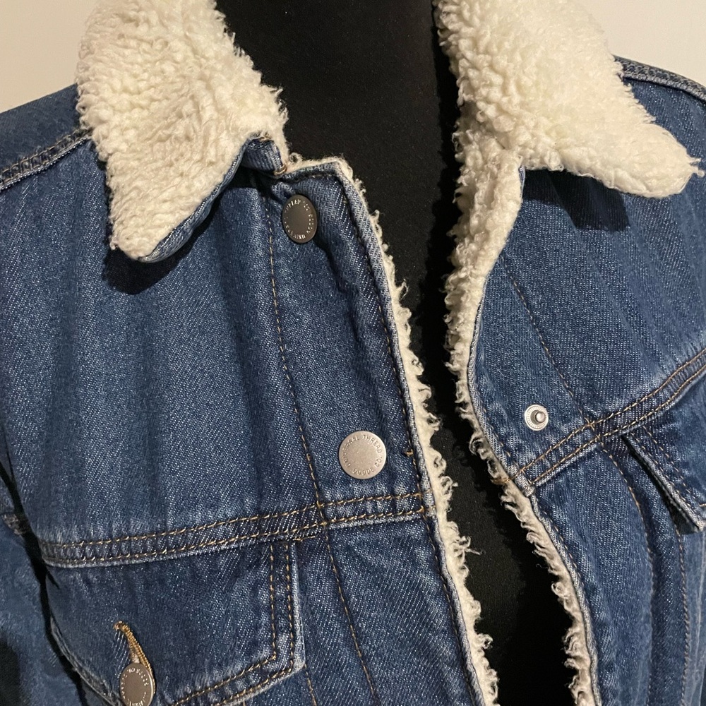 Universal Thread, Medium Wash Blue Shearling Deni… - image 6